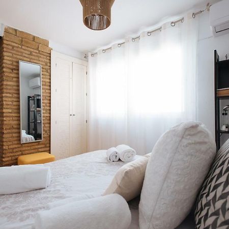 Cozy Attic With Terrace- 1Bd 1Bth- San Vicente Apartment Seville Luaran gambar