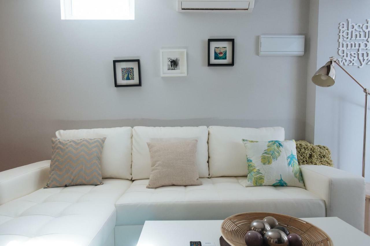Cozy Attic With Terrace- 1Bd 1Bth- San Vicente Apartment Seville Luaran gambar