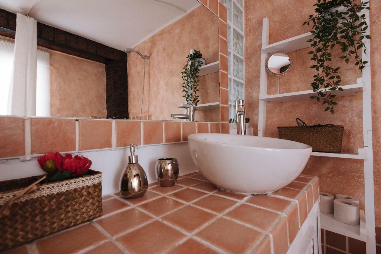 Cozy Attic With Terrace- 1Bd 1Bth- San Vicente Apartment Seville Luaran gambar