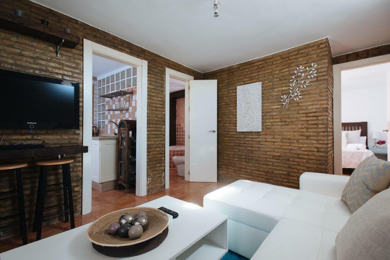 Cozy Attic With Terrace- 1Bd 1Bth- San Vicente Apartment Seville Luaran gambar