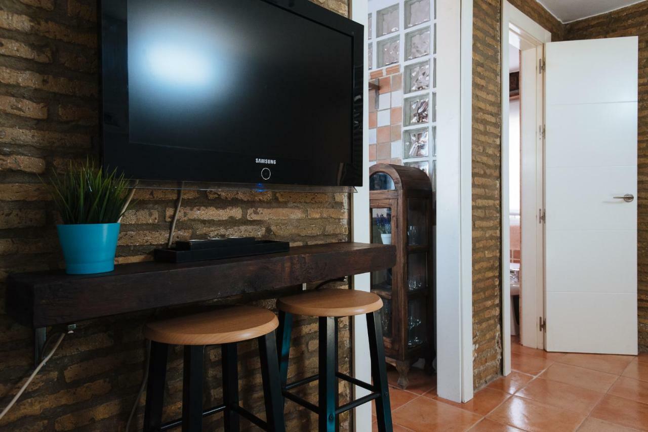 Cozy Attic With Terrace- 1Bd 1Bth- San Vicente Apartment Seville Luaran gambar